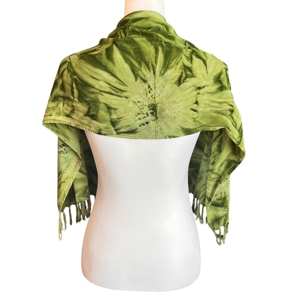 Vintage Y2K Green Tie-Dye Women's Scarf